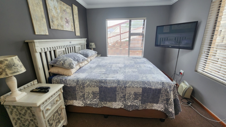 3 Bedroom Property for Sale in Seemeeu Park Western Cape